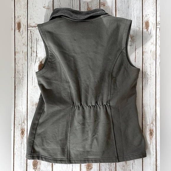 Indigenous Grey Asymmetrical Cotton Vest - Picture 6 of 7